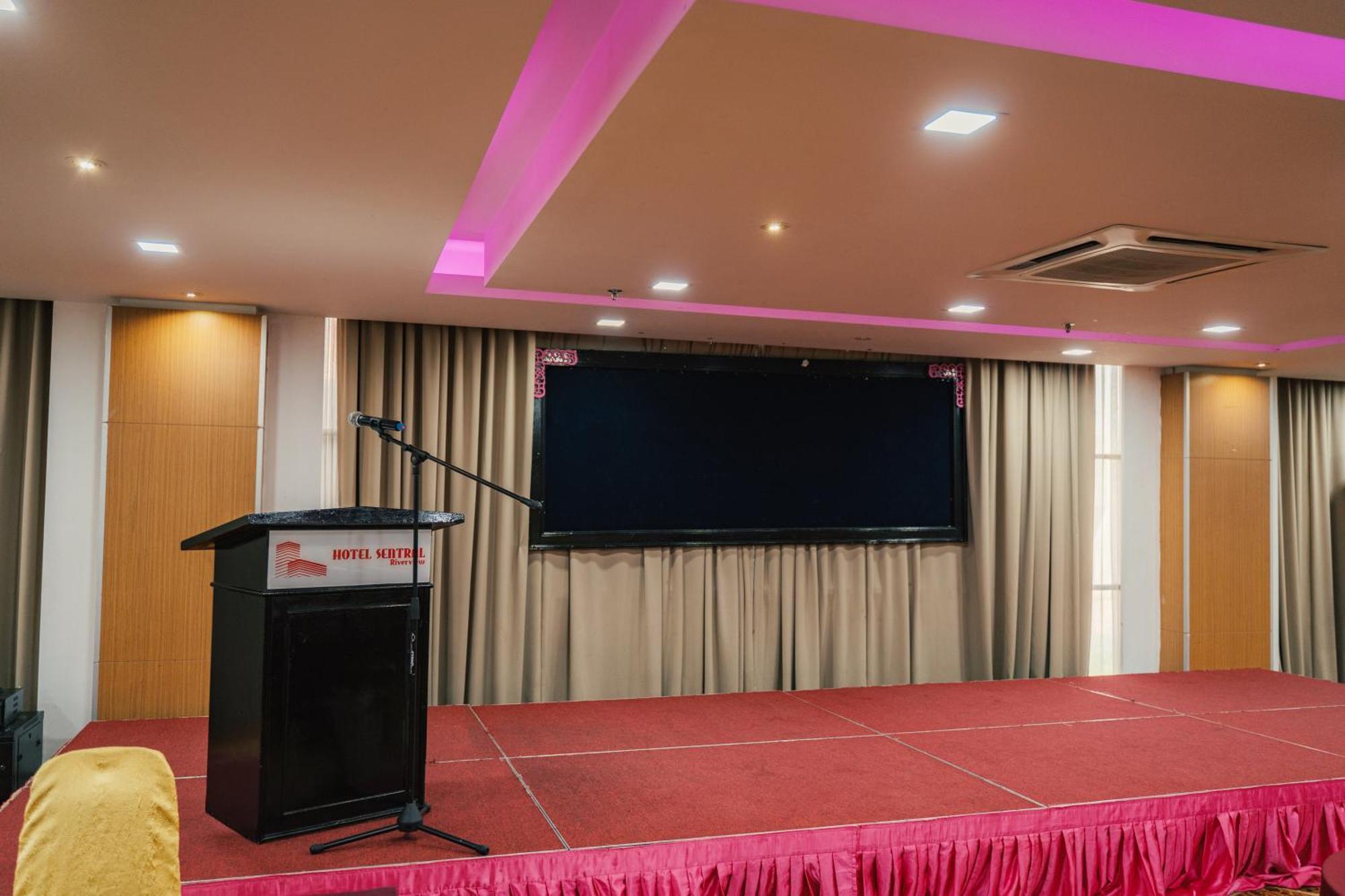 Hotel Sentral Riverview Melaka Exterior photo