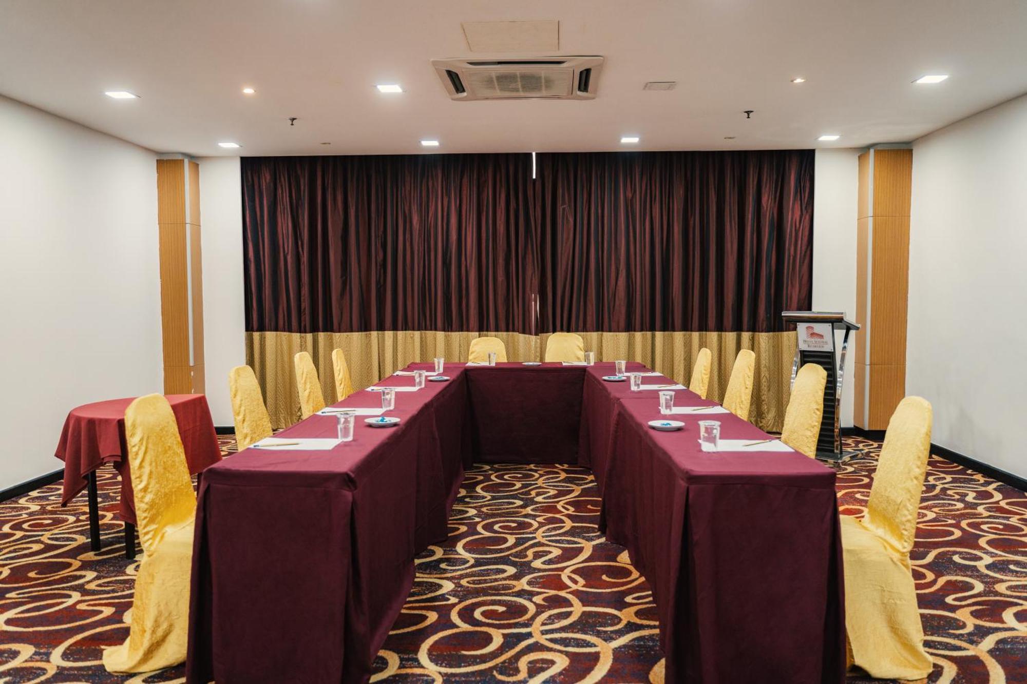 Hotel Sentral Riverview Melaka Exterior photo