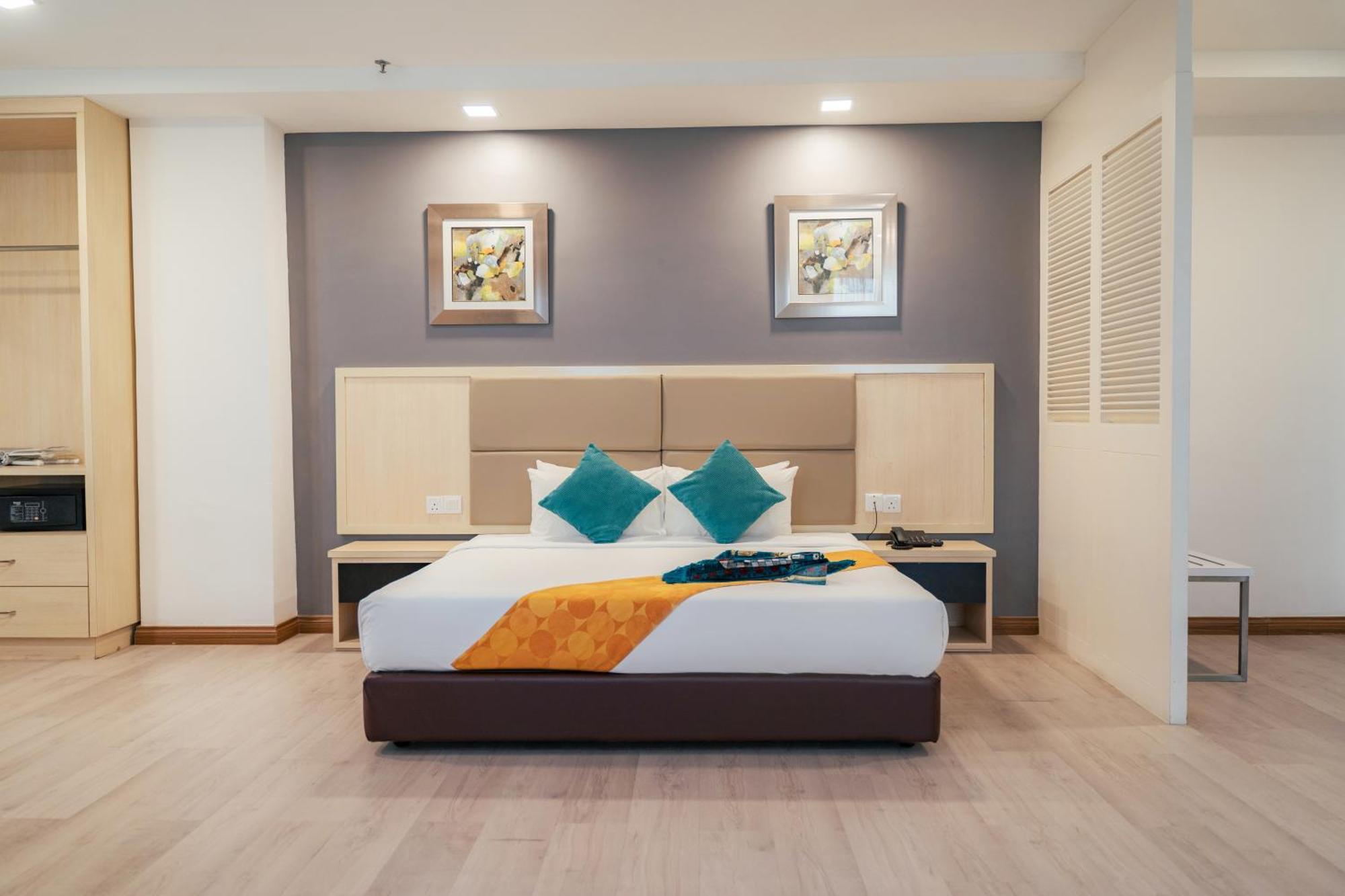 Hotel Sentral Riverview Melaka Exterior photo