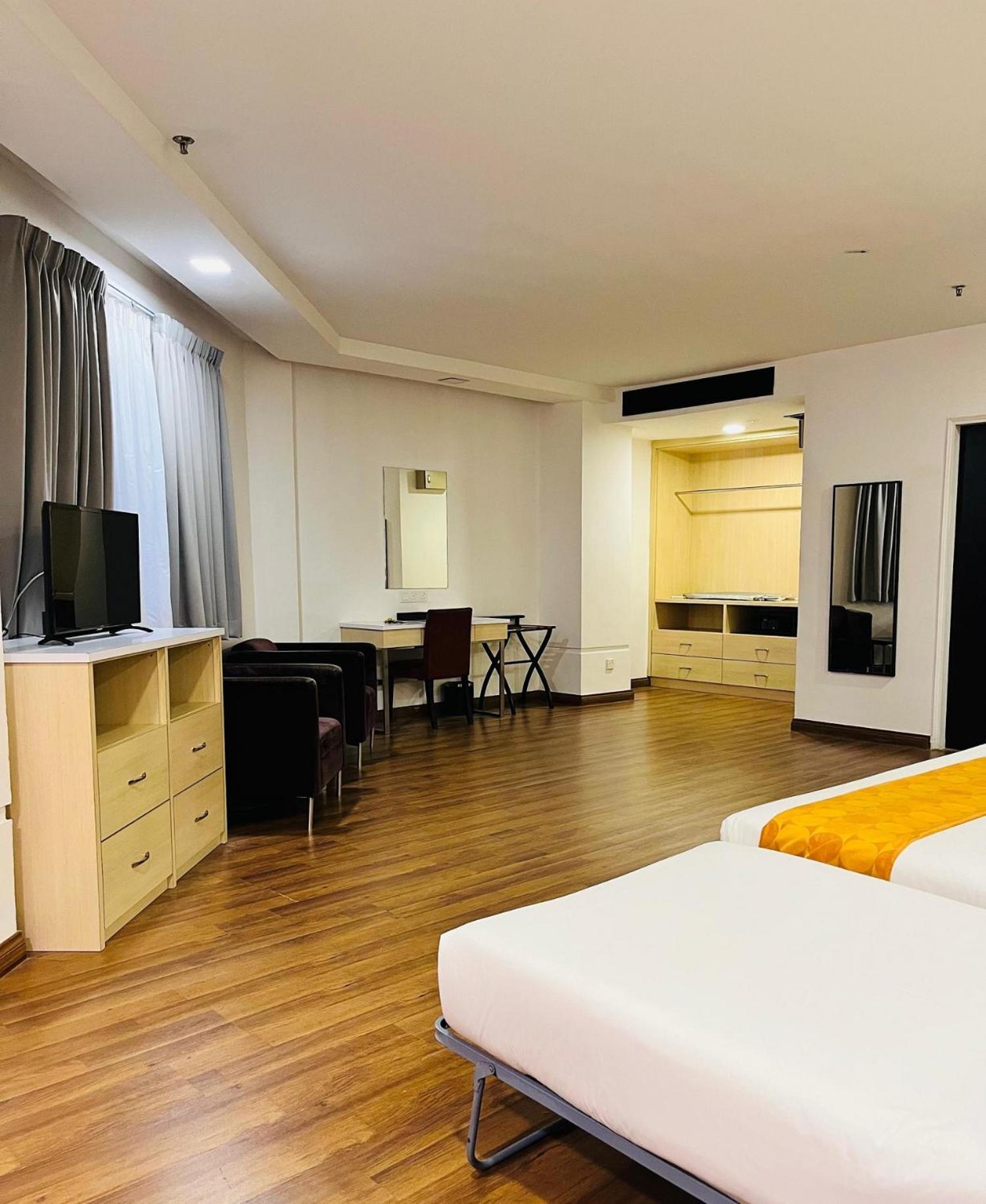 Hotel Sentral Riverview Melaka Exterior photo